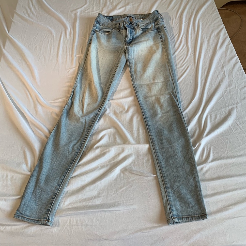 American eagle light wash jeggings